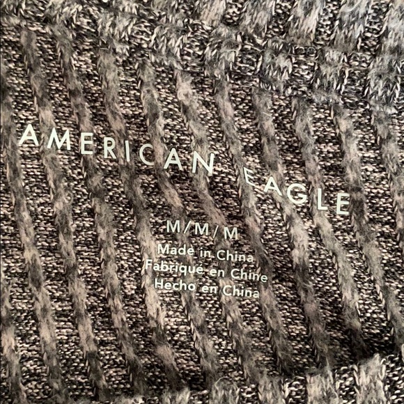 crop top - Picture 3 of 3